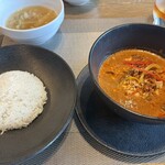 クィーンオブタイランド 横浜 - 