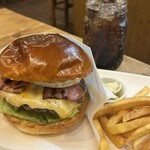 ザグッドベアーバーガー - 