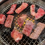 焼肉 ざんまい - 