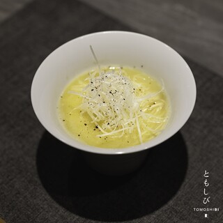 「10時間炊き上げた濃厚鶏白湯×極上お任せコース」