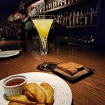 バー ディンプル - 