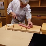 日本橋蛎殻町 すぎた - 杉田孝明大将