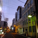 Hanguri Taiga - お店の前の道