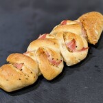 CoCo Pan - 料理写真:ベーコンエピ粒マスタード