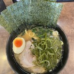 家系ら～めん 陸 - 