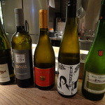 臥薪 - グラスワインの白ラインナップ