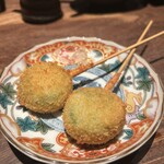 焼とりの八兵衛 - えんどう豆の串揚げ