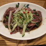 羊肉炭火焼 肉汁屋 - 
