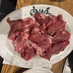 羊肉炭火焼 肉汁屋 - 