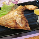 味処 大丸 - ぶりかまの塩焼 630円