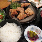 味処 大丸 - 蓋をとって