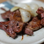 独酌　三四郎 - 名物「モツ焼き」