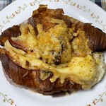 ブーランジェリー スドウ - クロワッサンとベシャメルソースの相性最高！