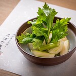 囲炉裏と炭焼き ろばた比多岐 - 