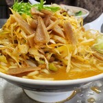 手打らーめん 勝龍 - 半端ないネギの量