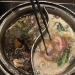 黒豚しゃぶ鍋 ぞうすいの店 八幡 - 