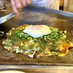 お好み焼 ひろしま 天よし - 辛味噌いか天そば♡プラス＋ねぎ目玉焼き