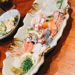 K-neerg - 刺し盛り  ¥1,400～   こちらは2人前