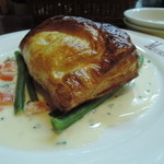 ホタテとカニのパイ包み