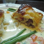 洋食 三浦亭 - ホタテとカニのパイ包み