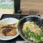 手打うどん くうかい - バター釜玉とクリームコロッケとナスの天ぷら