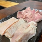 炭火焼きホルモン まんてん - 