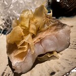 温石 - ため息が出るほどウンマイ。実山椒醤油の塩味と栗チップの甘味、白髪ネギの爽快な香りの三位一体\(//∇//)\