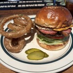 ザ・コーナー ハンバーガー＆サルーン - 