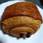 amelaterie croissant - パン・オ・ショコラ