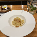 カステロ ヌォーボ - 8皿目
      〆パスタ
      スカンピとブルーチーズ
      