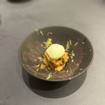 プレゼンテ スギ - ⑳本日のパスタ（カポナータ、アメリカザリガニ、ピーマンの泡、レモンの皮、キタッラ）