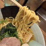 横浜ラーメン 渡来武 - 