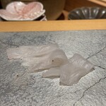 寿司栄 - カワハギの身が来た〜❗️