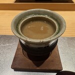 寿司栄 - この中に茶碗蒸しが…