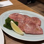 焼肉ホルモン金樹 - 