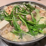 もつ鍋 一慶 春吉本店 - 炙りもつ鍋