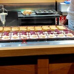 御座候 - 目の前で手作りされてます