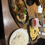 1ポンドのステーキハンバーグ タケル - 