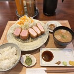 ニューベイブ - ロース&ヘレのハーフ定食