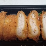 とんかつ 新宿さぼてん - かつ断面