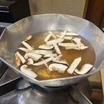 うを徳 - 岩手県産松茸と白子と白川産甘鯛の吸物