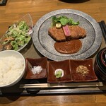 Tajima Gyuu Irori Dining Mikuni - 但馬玄牛炸肉排