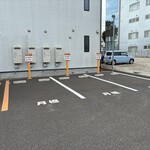 とんかつ杉 - 第２駐車場（3台分確保されています）