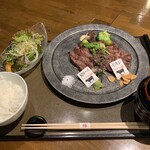 Tajima Gyuu Irori Dining Mikuni - 今日的炙燒定食
