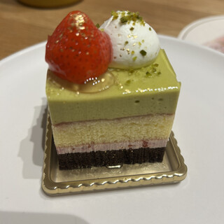 口コミ一覧 : ミルフィーユ 本店 （Mille feuille） - 南千里/ケーキ