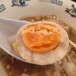 ケンチャンラーメン - 煮卵クン