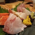 酒肴旬 三ッ石 - 刺身の盛り合わせ（1200円）