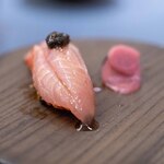 プレゼンテ スギ - 2025.10 杉寿司 TYPE-S（鰹魚醤でGVしたキンメ、トリュフ風味の卵黄）