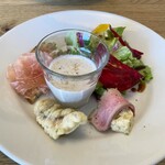 リトルネスト - サラダ仕立ての前菜