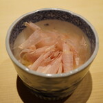 温石 - ◆長芋そうめん
      削りたての鰹節とうずらの卵を忍ばせて。